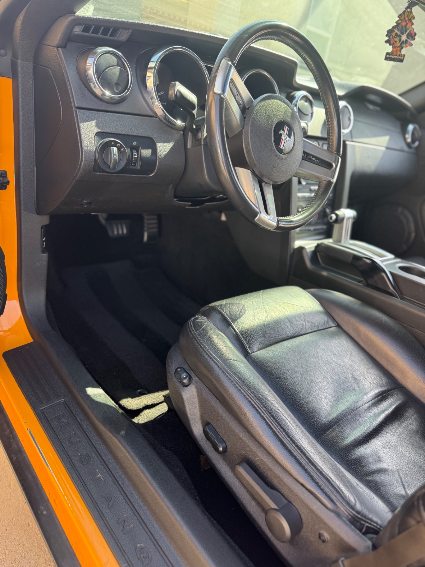 Ford Mustang black leather interior detailed